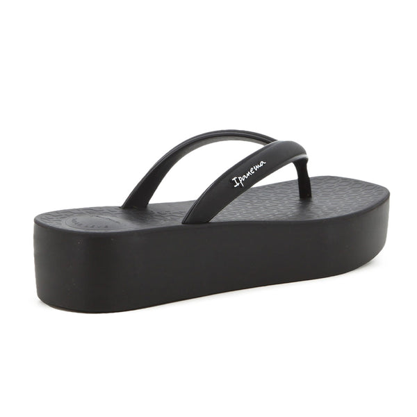 Ipanema Pluma Sandal - Black