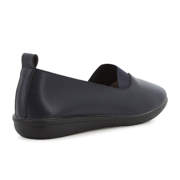 Soft Style by Hush Puppies Cara Flats - Navy