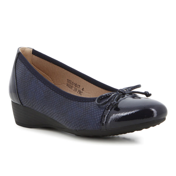 Soft Style By Hush Puppies Rishion Low Wedge - Navy