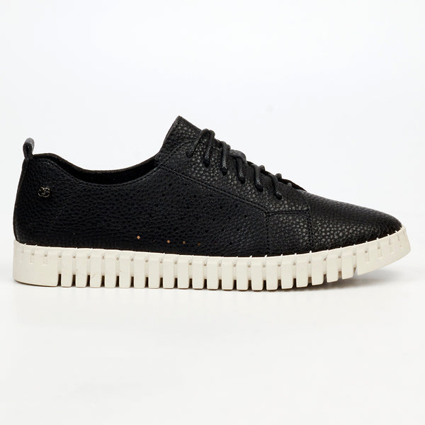Butterfly Feet Laguna 2 Sneaker - Black
